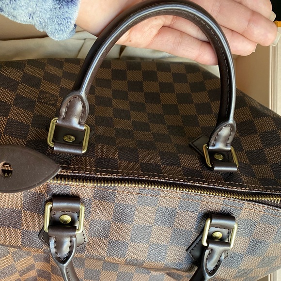 Authentic Louis Vuitton Speedy 30! - Picture 9 of 16